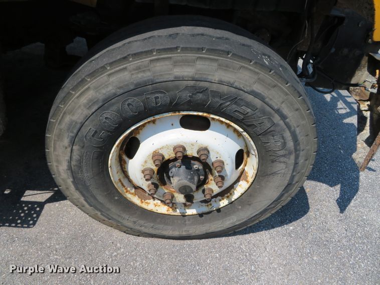 image for item DN5838 2007 International 7400  dump truck