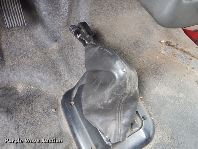 image for item HI9978 2010 Ford F650 Super Duty  shuttle bus