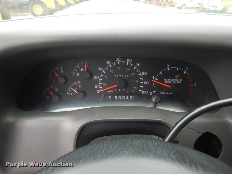 image for item HI9978 2010 Ford F650 Super Duty  shuttle bus