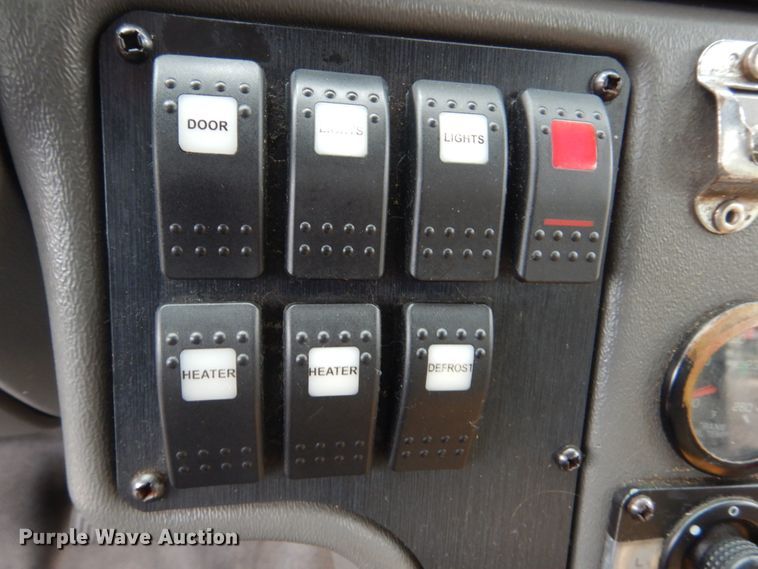 image for item HI9978 2010 Ford F650 Super Duty  shuttle bus