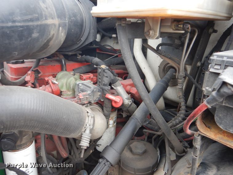 image for item HI9978 2010 Ford F650 Super Duty  shuttle bus