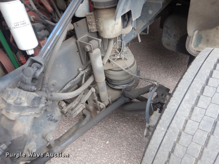 image for item HI9978 2010 Ford F650 Super Duty  shuttle bus