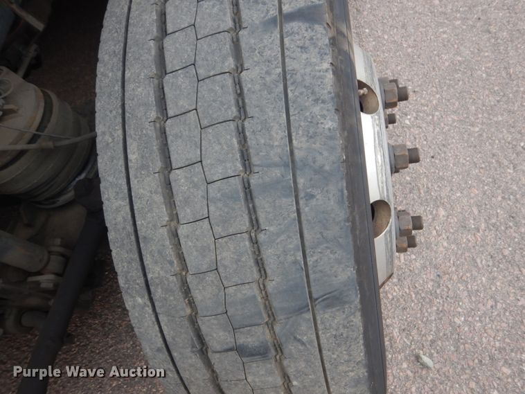 image for item HI9978 2010 Ford F650 Super Duty  shuttle bus