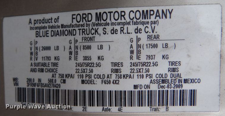 image for item HI9978 2010 Ford F650 Super Duty  shuttle bus