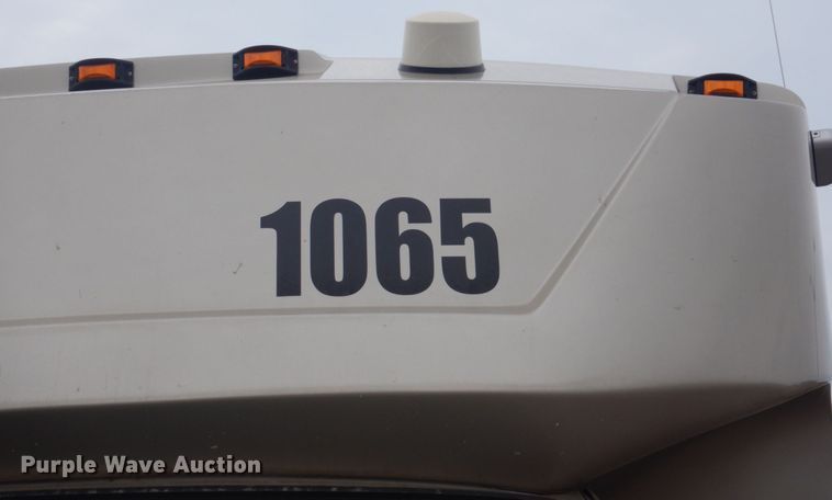 image for item HI9979 2010 Ford F650 Super Duty  shuttle bus