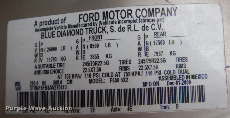 image for item HI9979 2010 Ford F650 Super Duty  shuttle bus