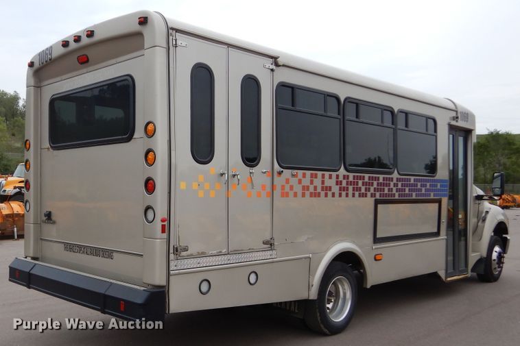 image for item HI9980 2010 Ford F650  shuttle bus
