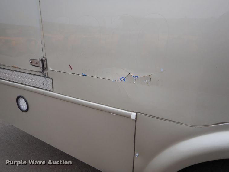 image for item HI9980 2010 Ford F650  shuttle bus