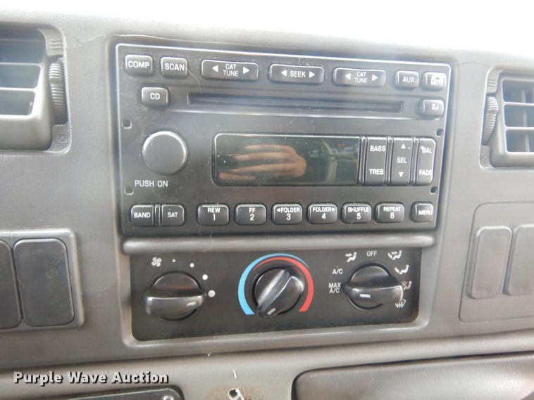 image for item HI9980 2010 Ford F650  shuttle bus