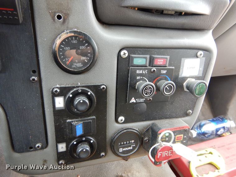 image for item HI9980 2010 Ford F650  shuttle bus