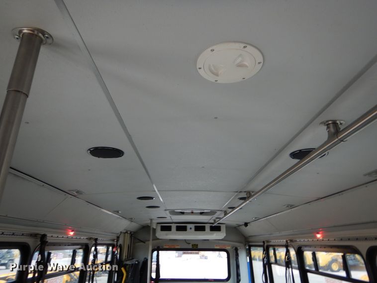 image for item HI9980 2010 Ford F650  shuttle bus