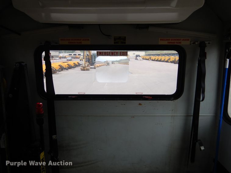image for item HI9980 2010 Ford F650  shuttle bus