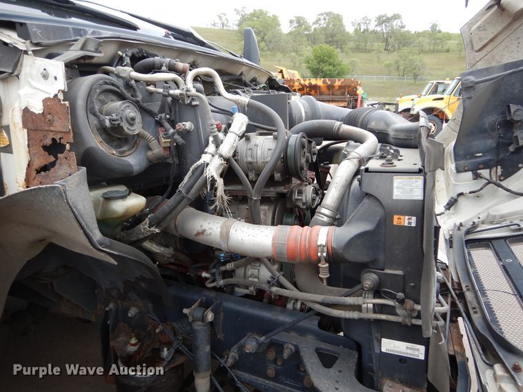 image for item HI9980 2010 Ford F650  shuttle bus