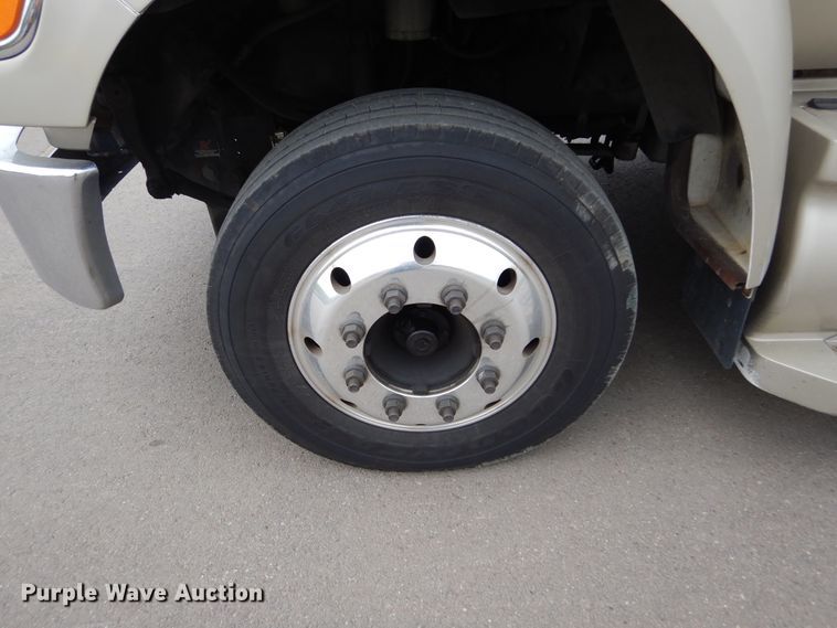 image for item HI9980 2010 Ford F650  shuttle bus