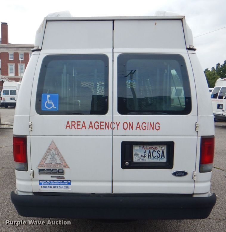 image for item ID9076 2006 Ford E350 Super Duty XL  van