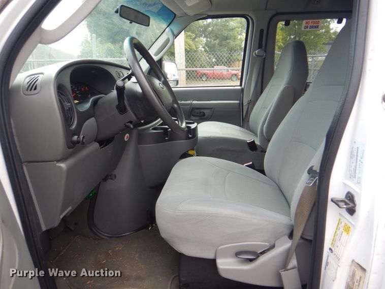 image for item ID9082 2008 Ford E150  van