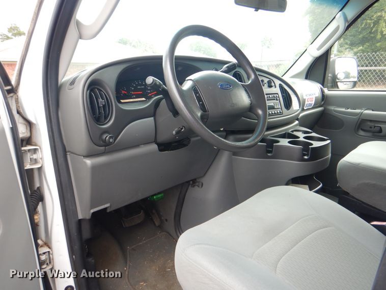 image for item ID9082 2008 Ford E150  van