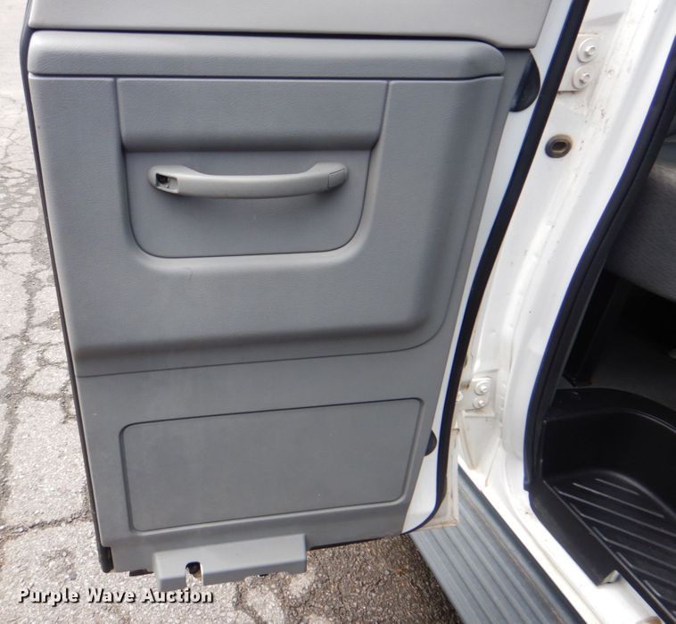 image for item ID9082 2008 Ford E150  van