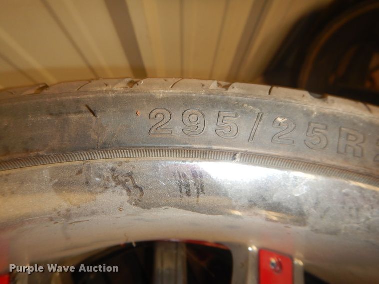 image for item IJ9409 Tires and wheels