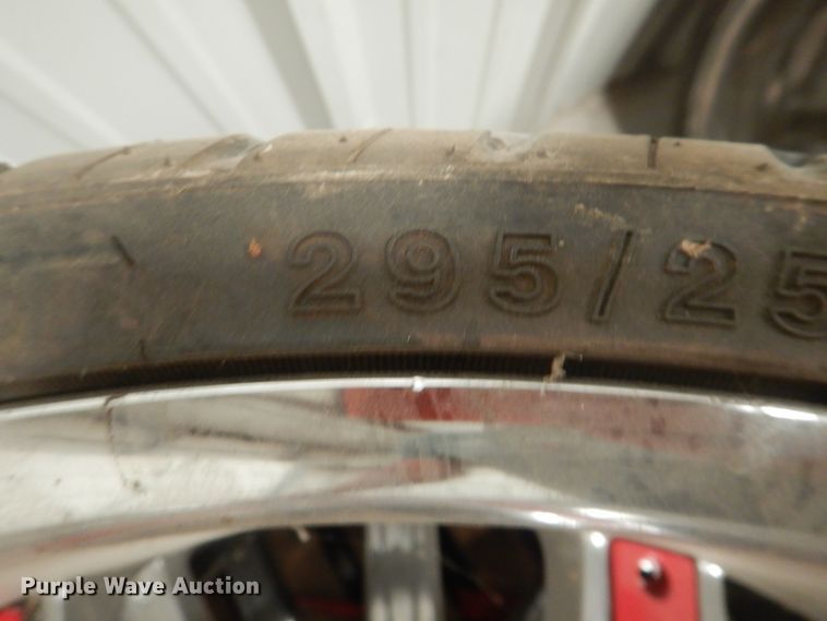 image for item IJ9409 Tires and wheels