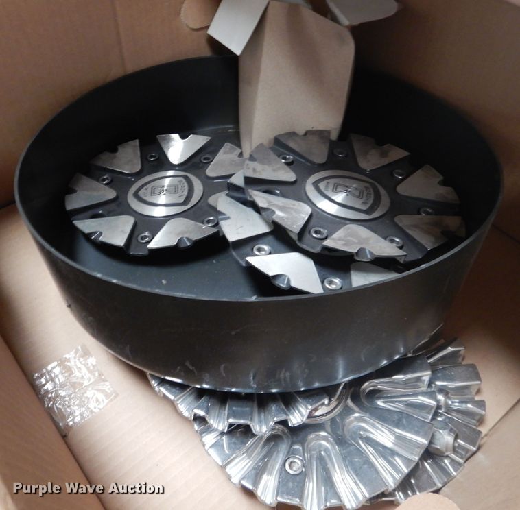 image for item IJ9409 Tires and wheels