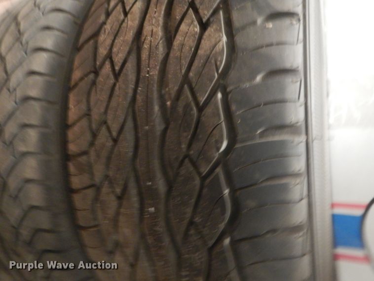 image for item IJ9409 Tires and wheels