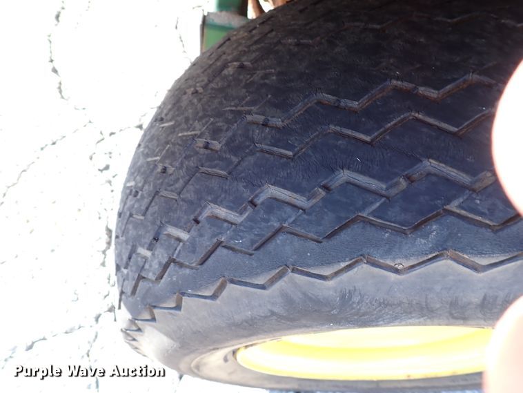 image for item IN9585 John Deere Gator CX  utility vehicle