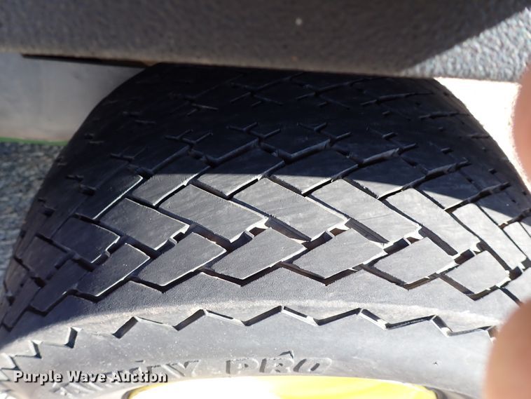 image for item IN9585 John Deere Gator CX  utility vehicle