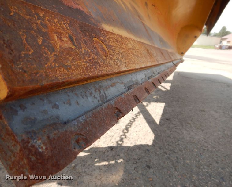 image for item IN9876 1985 Ford 8000  spreader truck