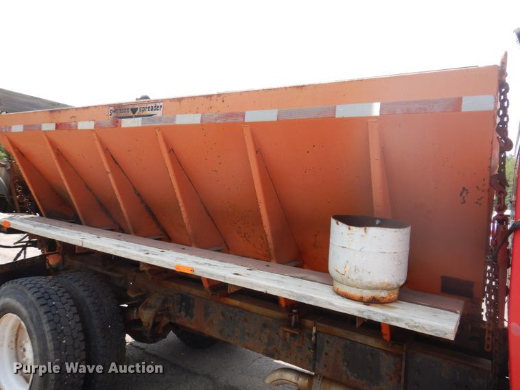 image for item IN9876 1985 Ford 8000  spreader truck