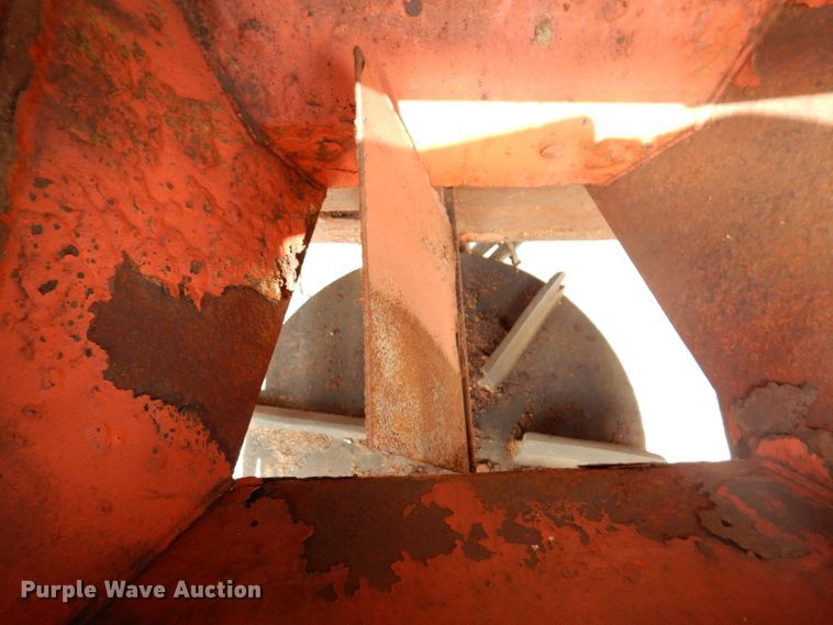 image for item IN9876 1985 Ford 8000  spreader truck