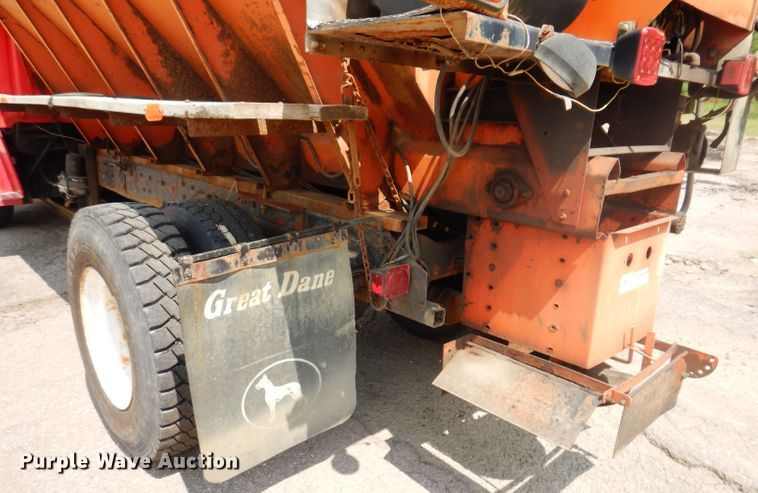 image for item IN9876 1985 Ford 8000  spreader truck