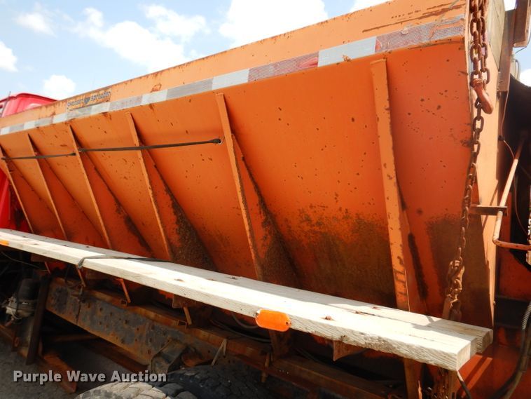 image for item IN9876 1985 Ford 8000  spreader truck