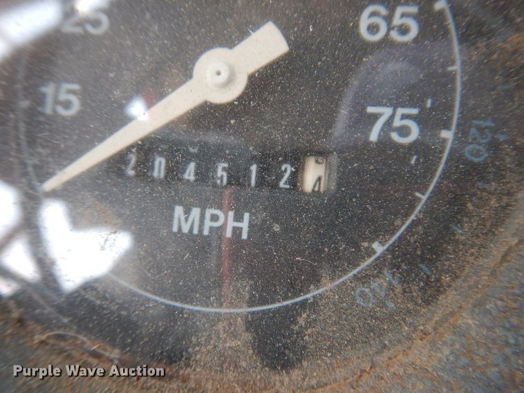 image for item IN9876 1985 Ford 8000  spreader truck