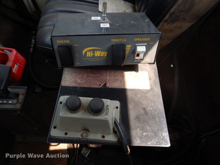 image for item IN9876 1985 Ford 8000  spreader truck