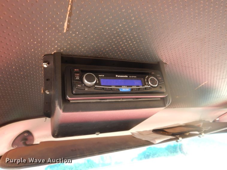 image for item IN9876 1985 Ford 8000  spreader truck