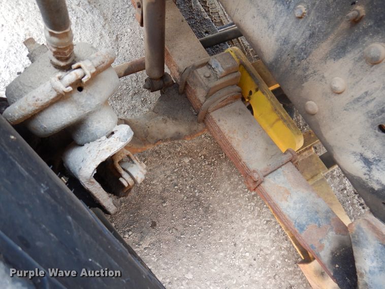 image for item IN9876 1985 Ford 8000  spreader truck