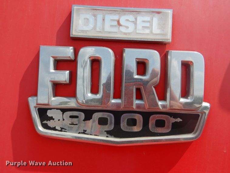 image for item IN9876 1985 Ford 8000  spreader truck