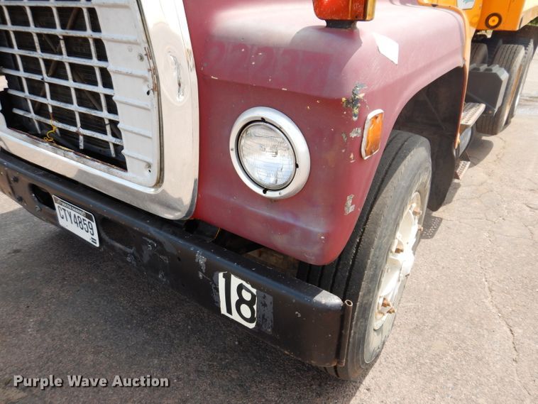 image for item IN9877 1984 Ford LN8000  dump truck