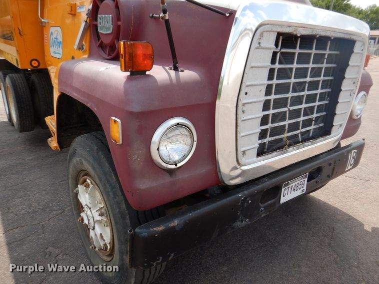 image for item IN9877 1984 Ford LN8000  dump truck