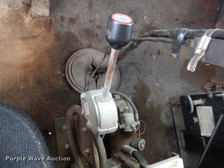 image for item IN9877 1984 Ford LN8000  dump truck