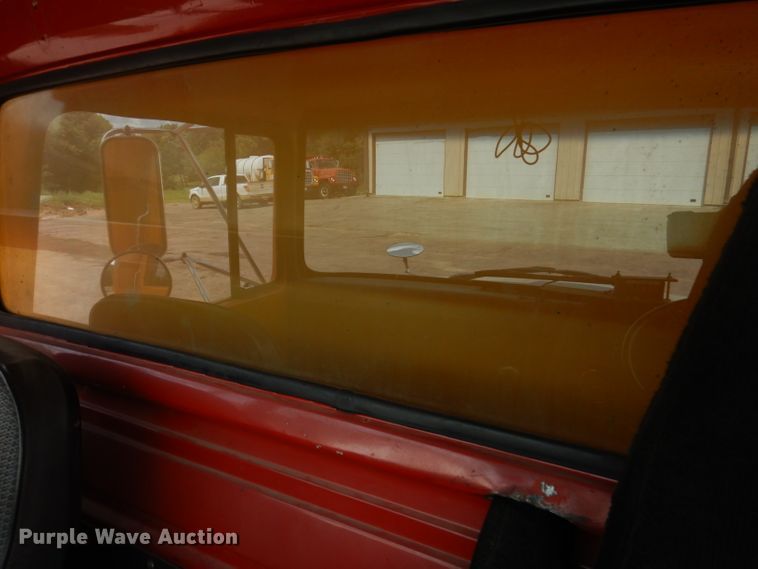 image for item IN9877 1984 Ford LN8000  dump truck