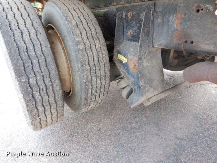 image for item IN9877 1984 Ford LN8000  dump truck