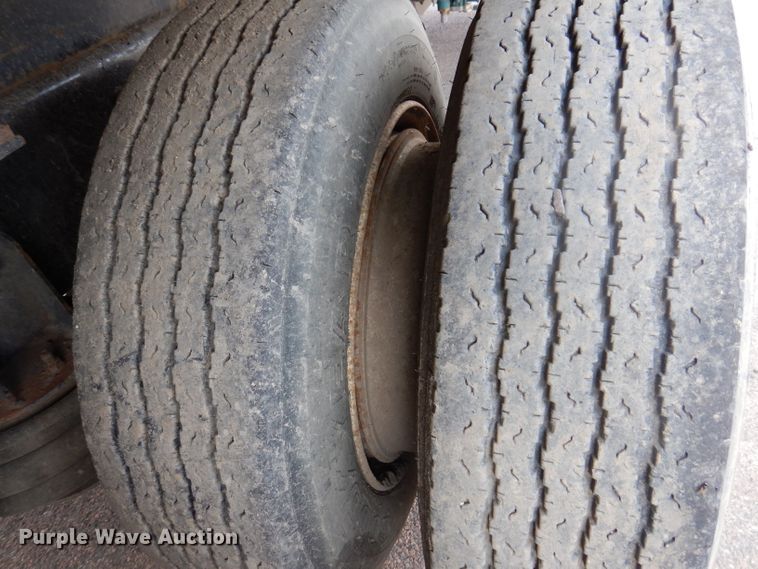 image for item IN9877 1984 Ford LN8000  dump truck