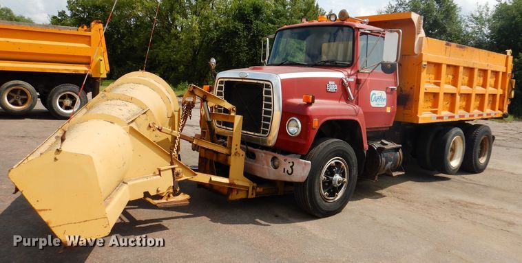 image for item IN9878 1986 Ford LN8000  dump truck