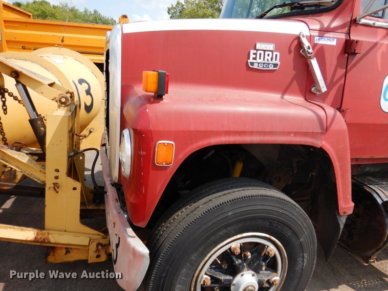 image for item IN9878 1986 Ford LN8000  dump truck