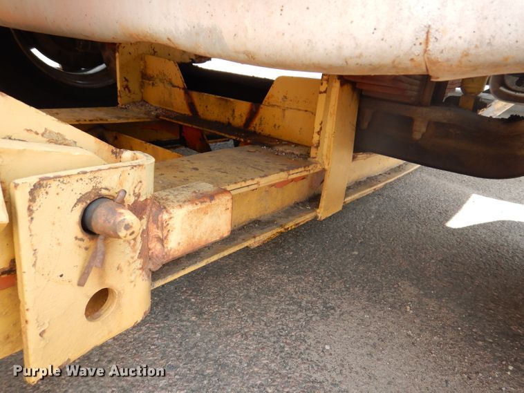 image for item IN9878 1986 Ford LN8000  dump truck