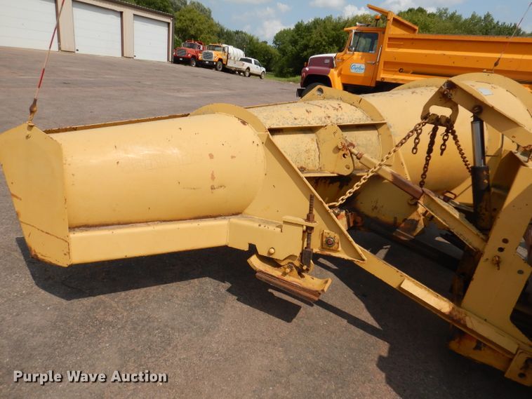 image for item IN9878 1986 Ford LN8000  dump truck