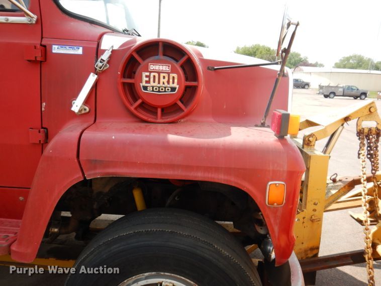 image for item IN9878 1986 Ford LN8000  dump truck