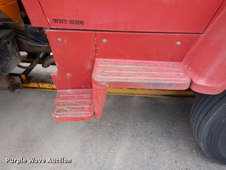 image for item IN9878 1986 Ford LN8000  dump truck